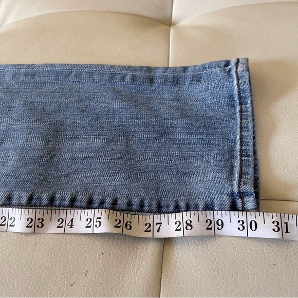 Kut From The Kloth Women's Catherine Boyfriend Jeans Light Blue Denim Size 8 - Picture 13 of 13